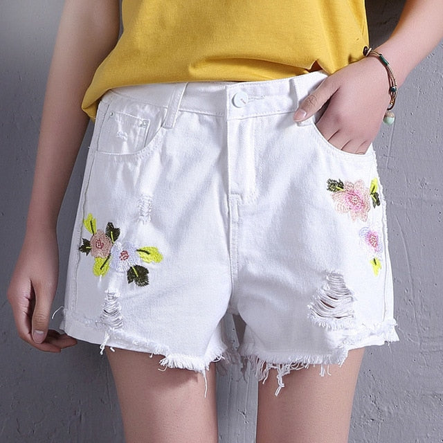 Floral Embroidery Denim Shorts